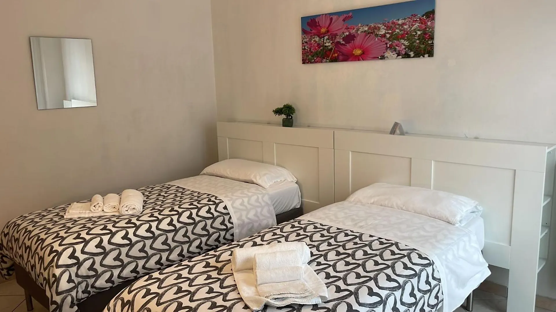 רג'ו אמיליה Guest House Tricolore 0*, רג'ו אמיליה איטליה